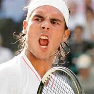 Immaculate Nadal on brink of reclaiming Wimbledon title