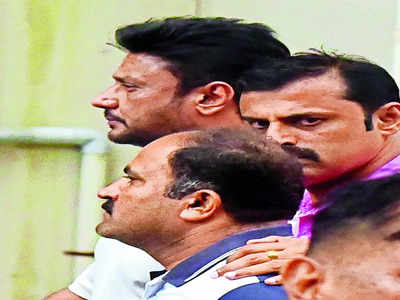 Fan murder case: Darshan gets conditional bail