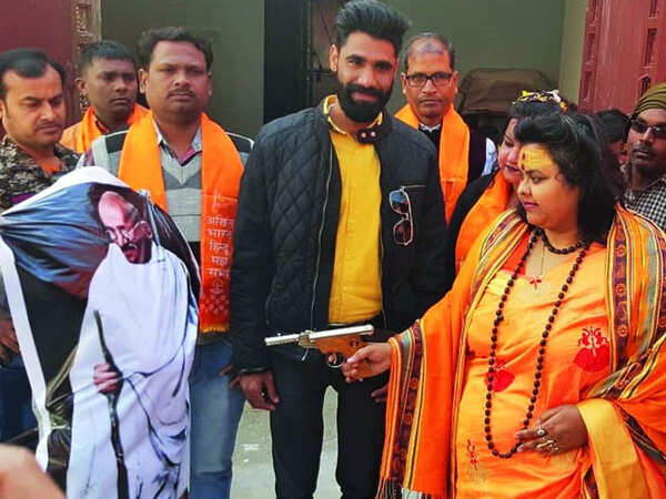 Hindu Mahasabha leader Puja Pandey arrested for shooting at Mahatma Gandhi's effigy