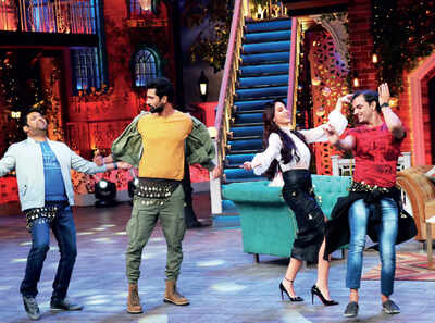 Nora Fatehi steals the belly-dance from Vicky Kaushal and Kapil Sharma