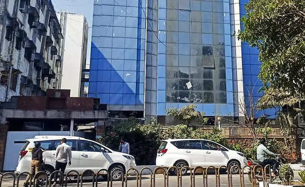 Diamond and real estate group faces I-T dept search