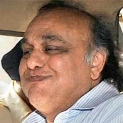 Acquitted, Bharat Shah's ex-secy wants flat back