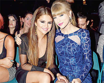Taylor ditches bestie Selena