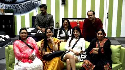 Are Bigg Boss 11 contestants Shilpa Shinde, Akash Dadlani, Hina Khan, Vikas Gupta ready to face the Vaar on their family members?