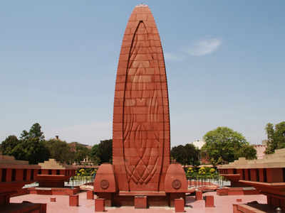 Bollywood celebrities pay homage to Jallianwala Bagh martyrs