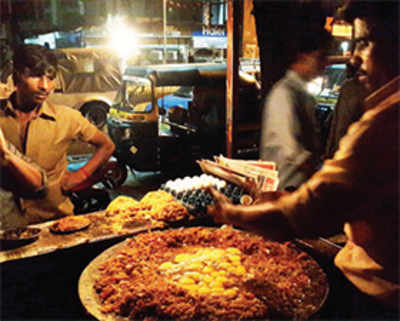 New hawkers’ policy for state challenged by hawkers’ unions