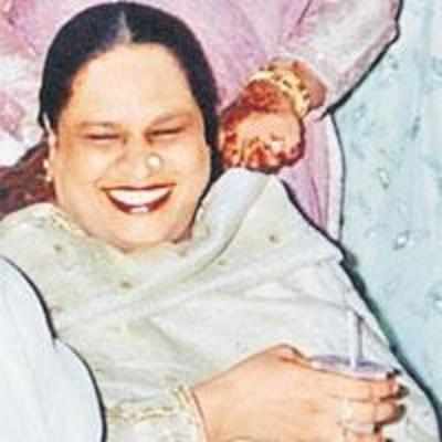 Builder messes with Dawood's sister. wanted...