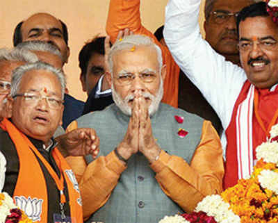 Modi rips apart SP’s ‘good governance’