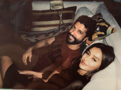 Farhan Akhtar pens romantic post for Shibani Dandekar