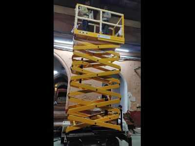 Western Railway gets Hydraulic Scissor Lifts for better maintenance of platforms