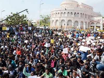 Jallikattu ban: Angry protesters promise to fight till the end