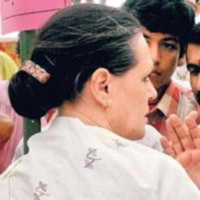 BJP attacks Sonia for missing celebrations