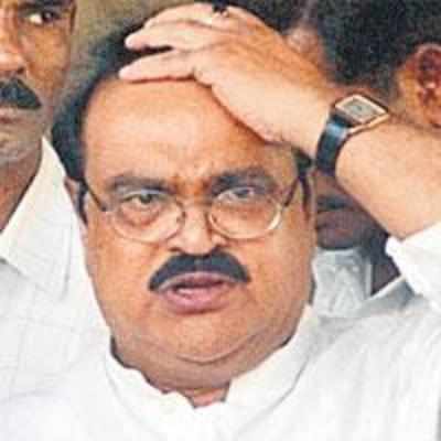 Special lawyer to probe Bhujbal connection in Sara Sahara case