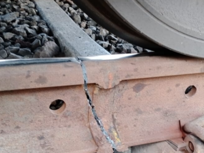 Alert loco pilot notices crack on track, saves 1,500 lives by applying emergency break