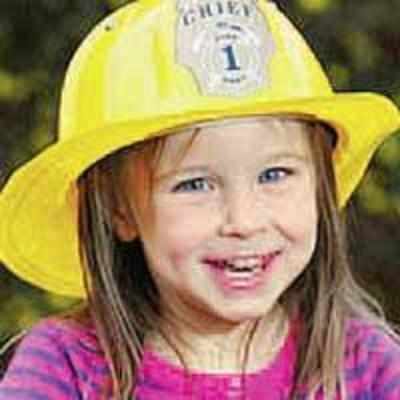 3-yr-old plays fireman to 98-yr-old neighbour