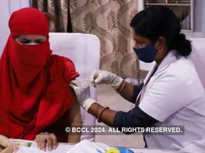 Mumbai: No COVID vaccination in govt centres on June 3, says BMC