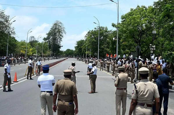Tamil Nadu govt issues postings to two IPS officers on ECI’s compulsory wait