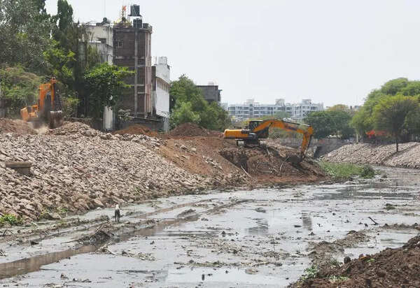 Sambhajinagar civic chief orders immediate removal of encroachments in Sukhna riverbed; mass plantation planned on June 5