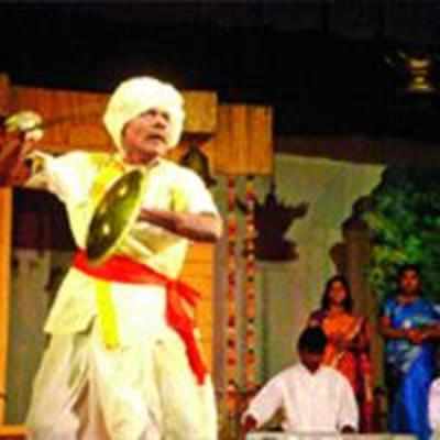 Promoting Maharashtra's traditional folk arts