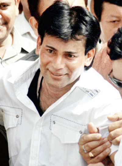 Gangster Abu Salem marries Mumbra girl on train to Lucknow