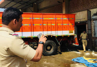 Kolkata: Police seize 20 ton rotten carcass meat and arrest six for trading