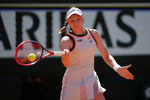 Elena Rybakina crashes out as scorching Paris heat turns French Open into survival test