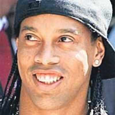 Ronaldinho to milan