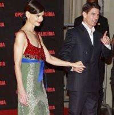 Katie Holmes still looking very thin out with hubby Tom Cruise in Brazil