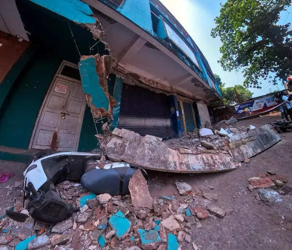 Valiyangadi mishap: Kozhikode corporation orders structural audit of all its buildings