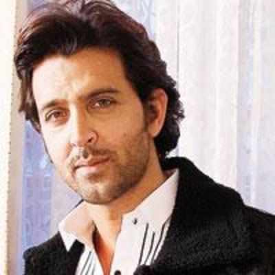 Married man carries Hrithik on his back
