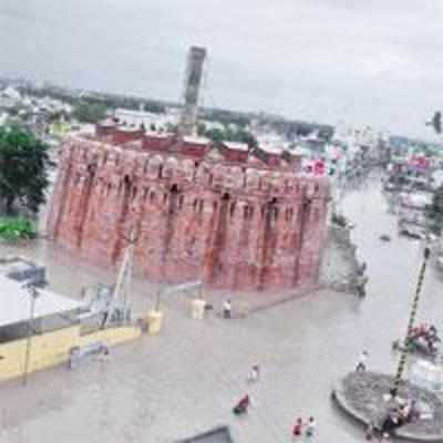 MLAs, seers among lakhs marooned in floods in Andhra