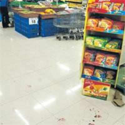 Sweeper at Mahim mall stabs ex-boss to death