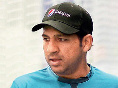 Coach Mickey Arthur wants skipper Sarfaraz Ahmed to go