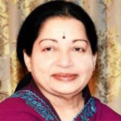 HC stalls Jaya's move to amend textbooks in TN