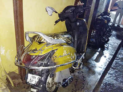 Man arrested for setting neighbour’s motorbikes on fire
