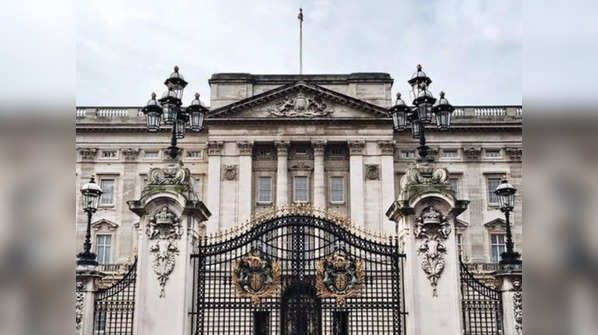 ​Photos from inside the Buckingham Palace that give a glimpse of the life of British Royals