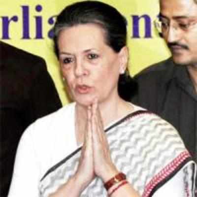 Anti-graft stirs are ploys to defame UPA: Sonia, PM