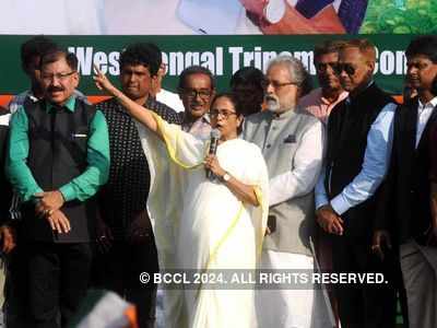 Mamata Banerjee to Amit Shah: Ensure country doesn't burn over CAA