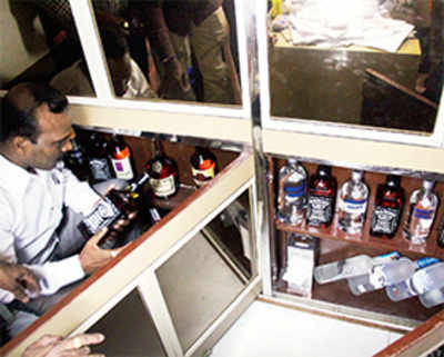 Fake liquor racket busted in south Mumbai store