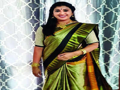 ‘Trinayani’ actress Pavitra Jayaram dies in car crash