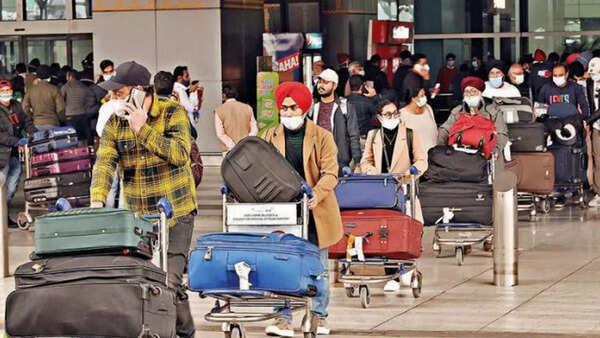 International flyers allege lack of Covid testing facilities at Delhi airport