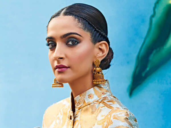 Celebrity inspired statement earrings to wear this festive season