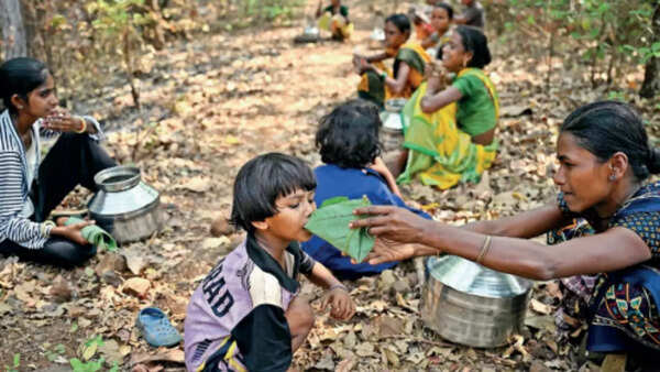 Adivasi women & girls trek 4 hours for water 120 km from Mumbai
