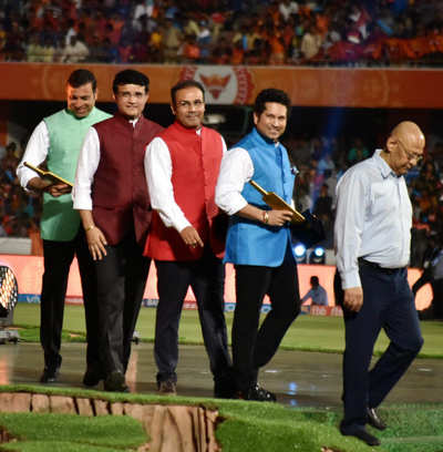 ​Sachin Tendulkar, VVS laxman, Saurav Ganguly, Virendra Sehwag grace IPL 2017 opening ceremony