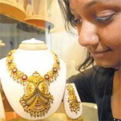 Gold jewellery exports dull; gems shine