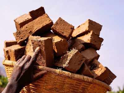 Aurangabad man orders mobile phone from online site, gets brick instead