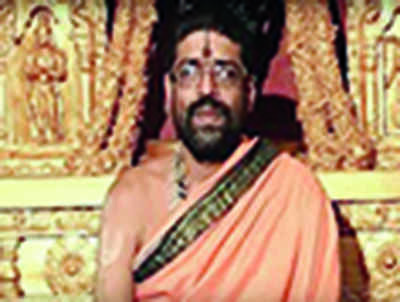 Karnataka: Amid row, Shiroor Mutt handed over to Sode Mutt