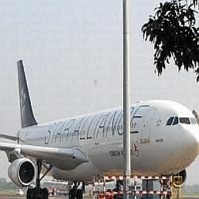 Turkish plane skids off Mumbai airport runway