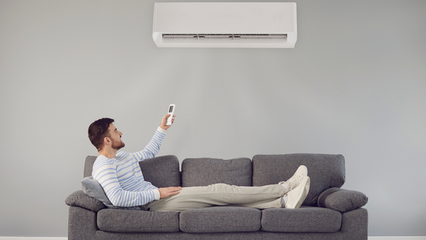 Waking Up Sweaty With AC On? These Inverter ACs on Flipkart Fix That!
