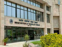 600 gather at IIT-G to explore astronomy
